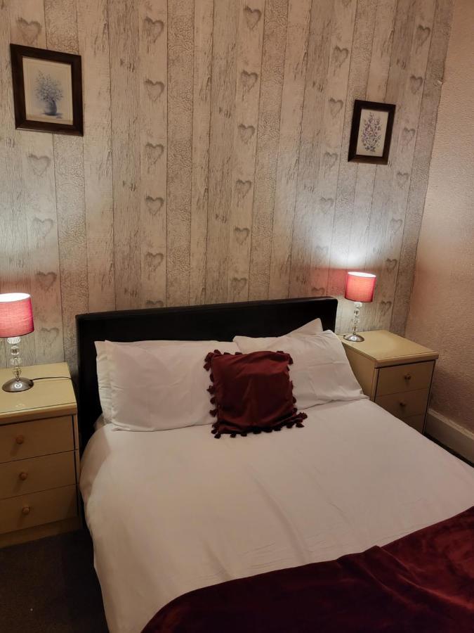 Guest house Talbot House 3*